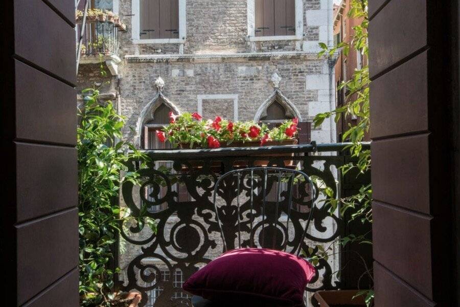 Hotel Becher balcony,garden,