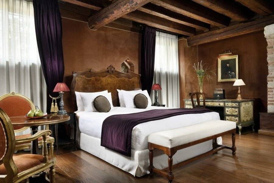 Palazzo Venart Luxury Hotel hotel bedroom