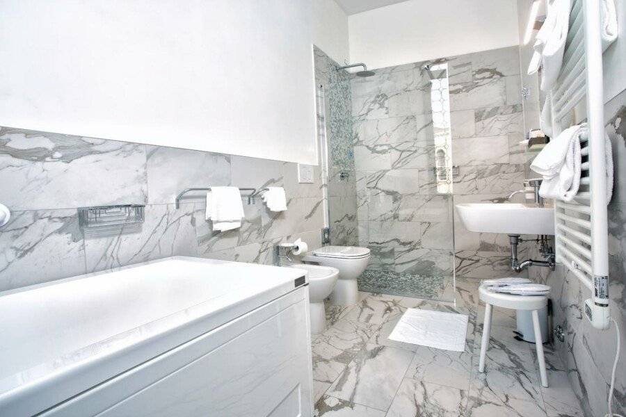 Hotel Ca' Nobile Corner bathtub