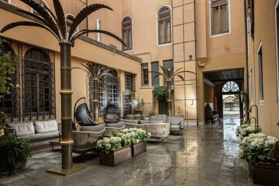 Palazzo Veneziano - Collection 