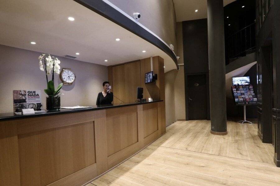 Guitart Grand Passage lobby,front desk