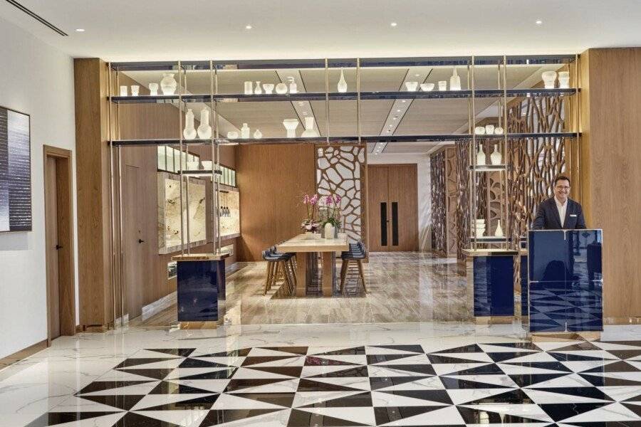 InterContinental, an IHG Hotel lobby,front desk,