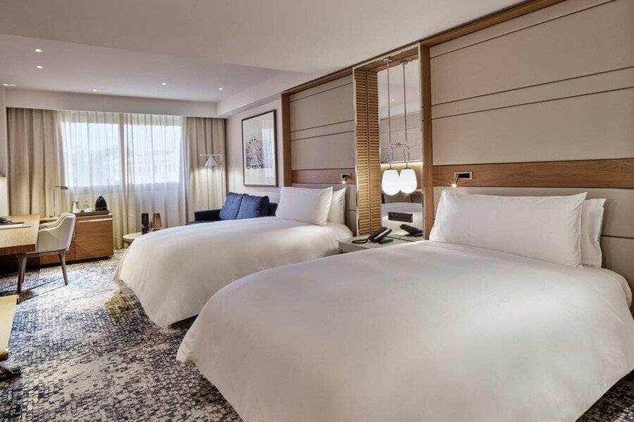 InterContinental, an IHG Hotel hotel bedroom