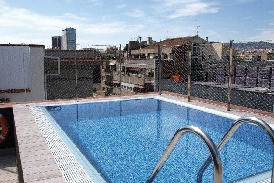 Catalonia Gracia rooftop pool