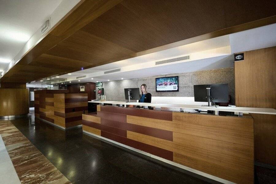 Catalonia Sagrada Familia front desk, lobby