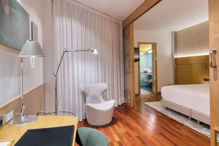 Sansi Pedralbes hotel bedroom