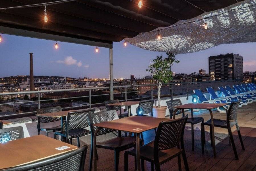 Sunotel Junior rooftop pool,bar,ocean view