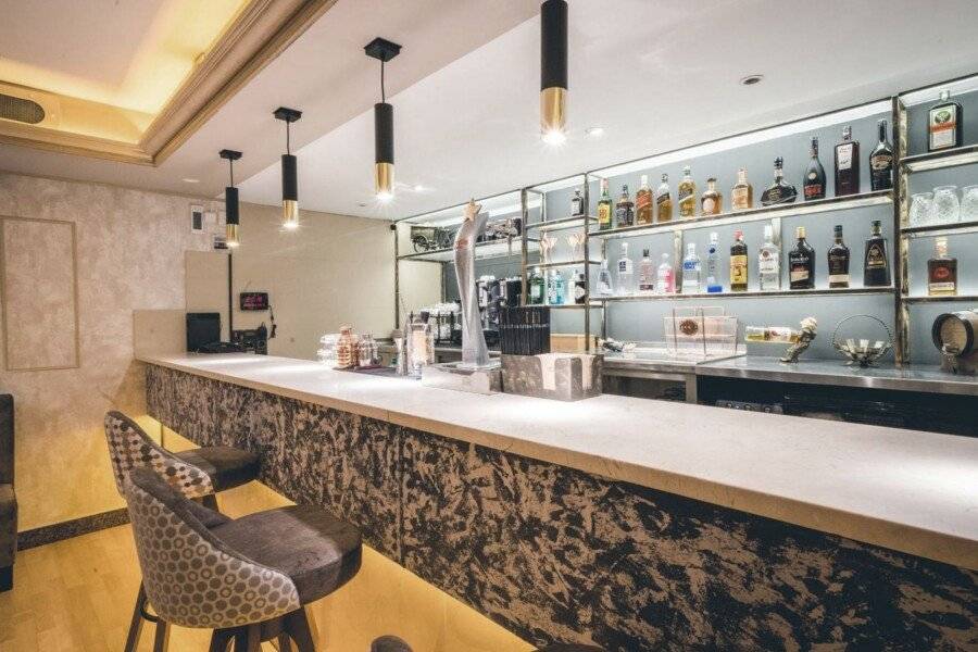 Sunotel Junior bar