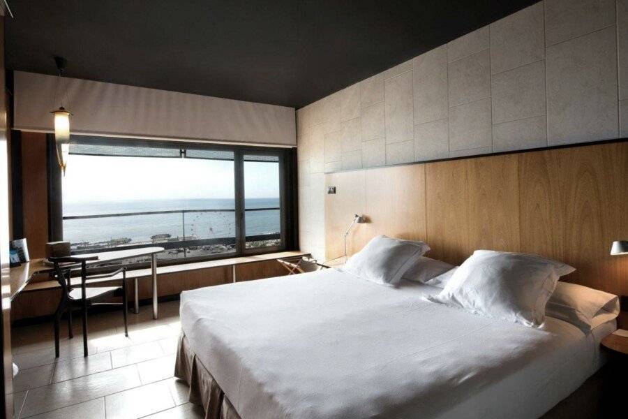 Barcelona Princess hotel bedroom,ocean view