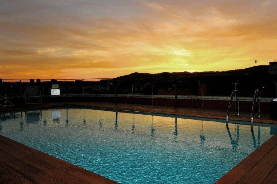 Hotel 1898 rooftop pool,ocean view