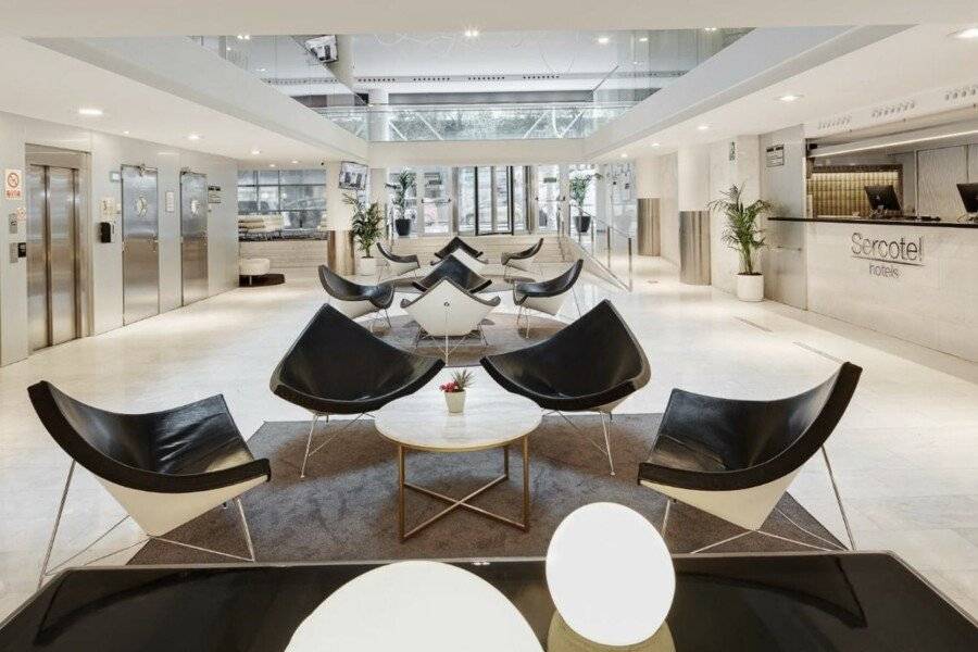 Sercotel Caspe lobby