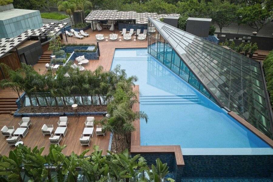 Sofitel Skipper outdoor pool,spa,garden