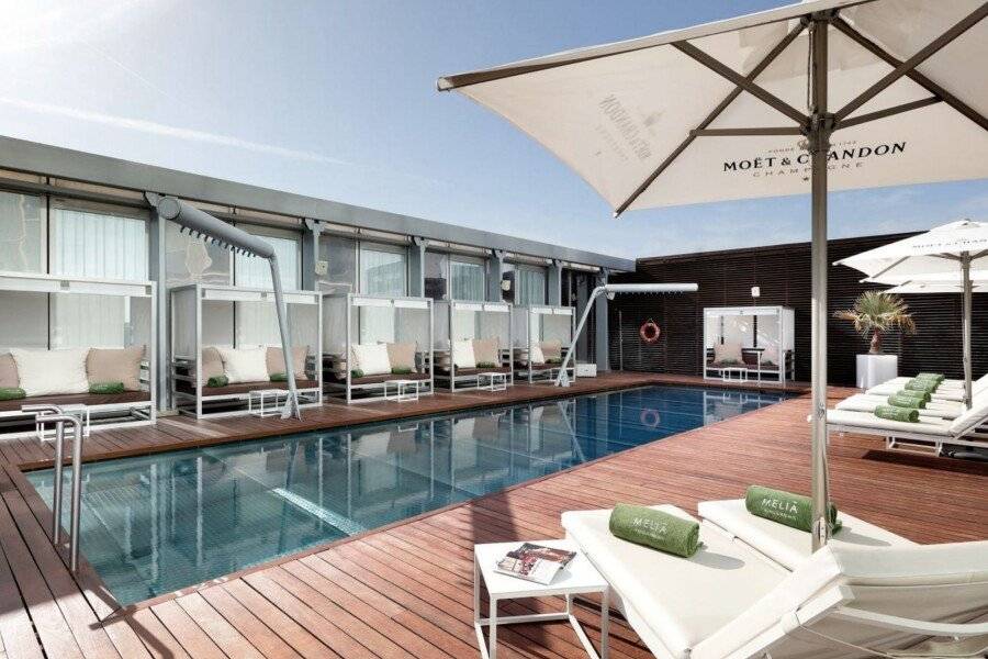 Melia Sky 4* Sup rooftop pool, outdoor pool