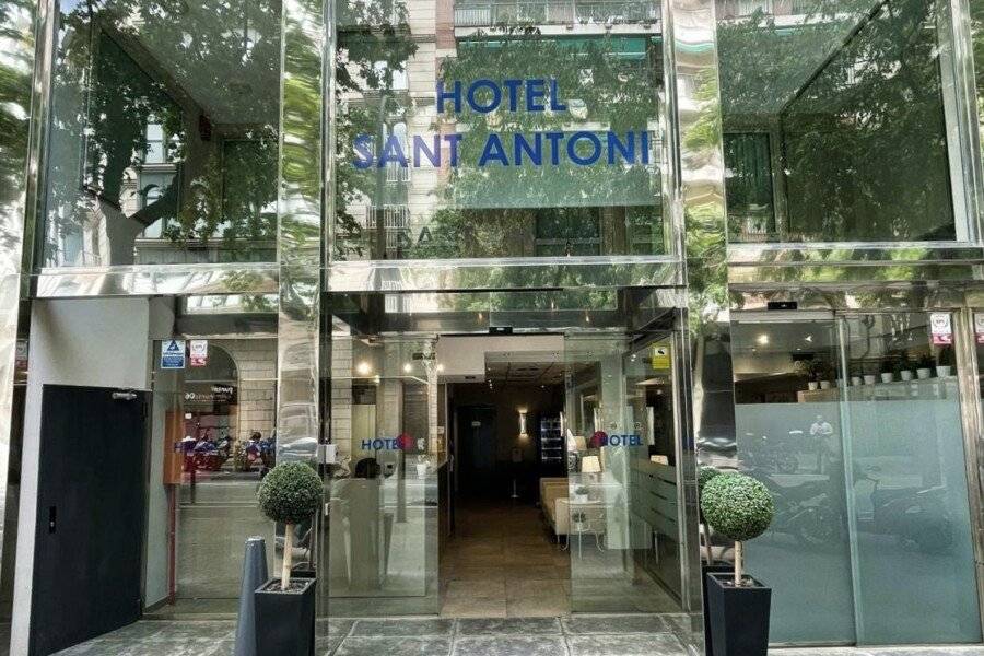 SM Hotel Sant Antoni facade