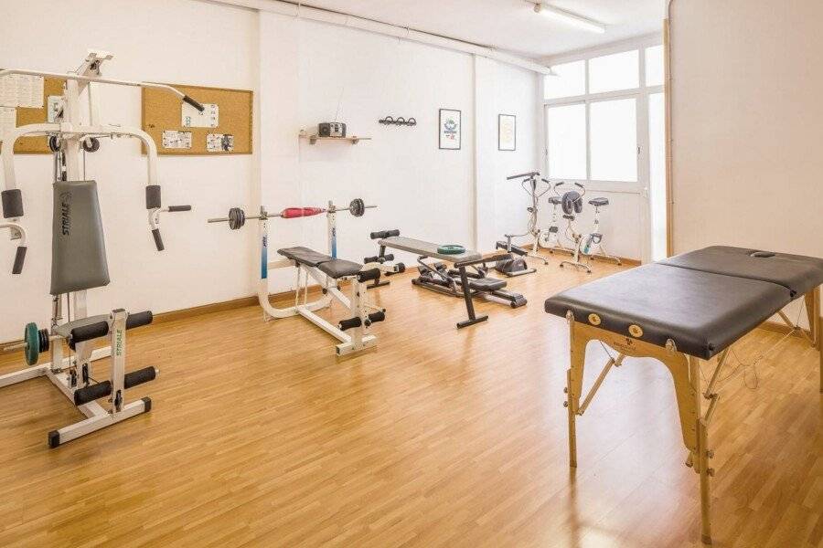 Aparthotel Bertrán fitness centre