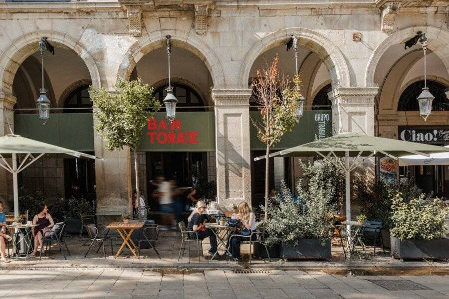 DO Plaça Reial powered by Sonder 