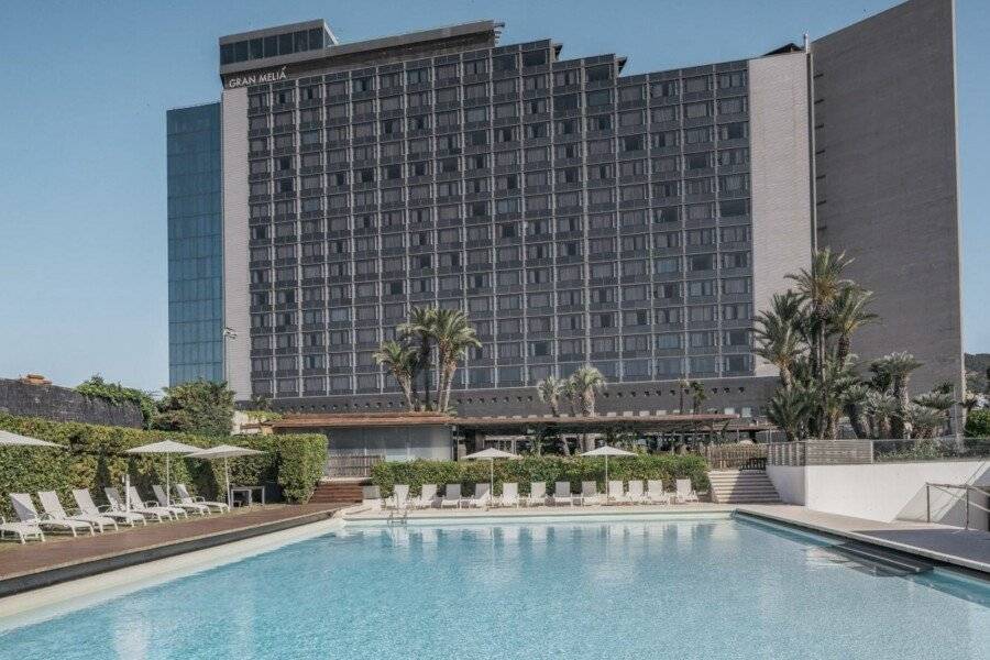 Torre Melina, a Gran Meliá Hotel facade,outdoor pool