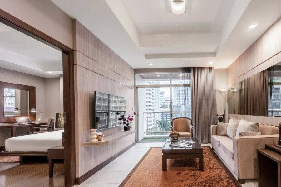 Grand Mercure Bangkok Asoke Residence hotel bedroom