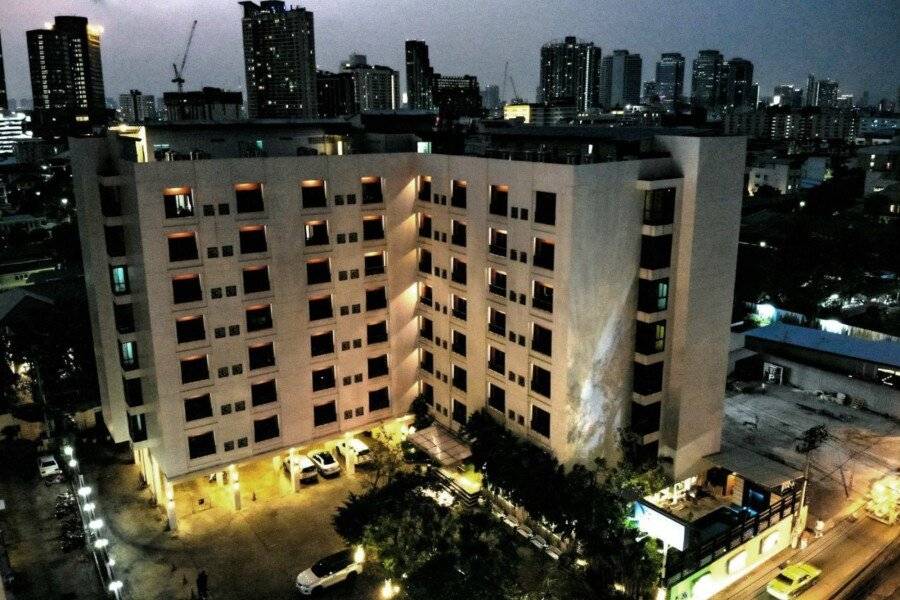 Atrium Boutique Hotel facade