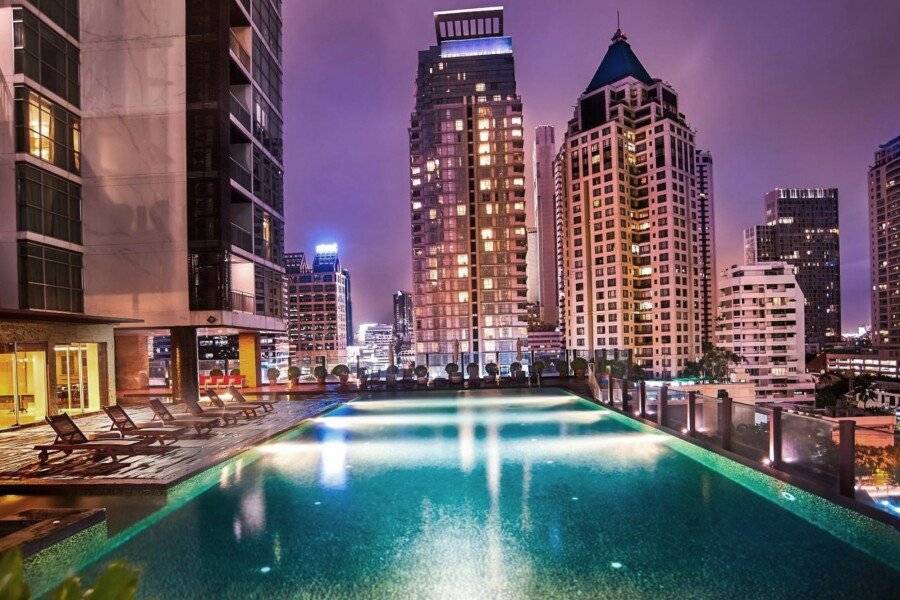 Urbana Sathorn Hotel, rooftop pool, outdoor pool, city view