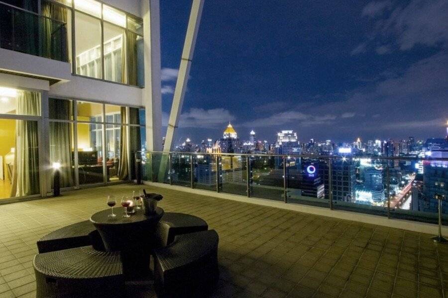 Urbana Sathorn Hotel, balcony,ocean view