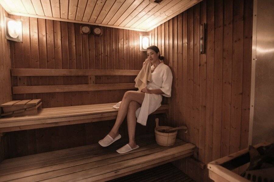 Centre Point Sukhumvit Thong-Lo spa, sauna