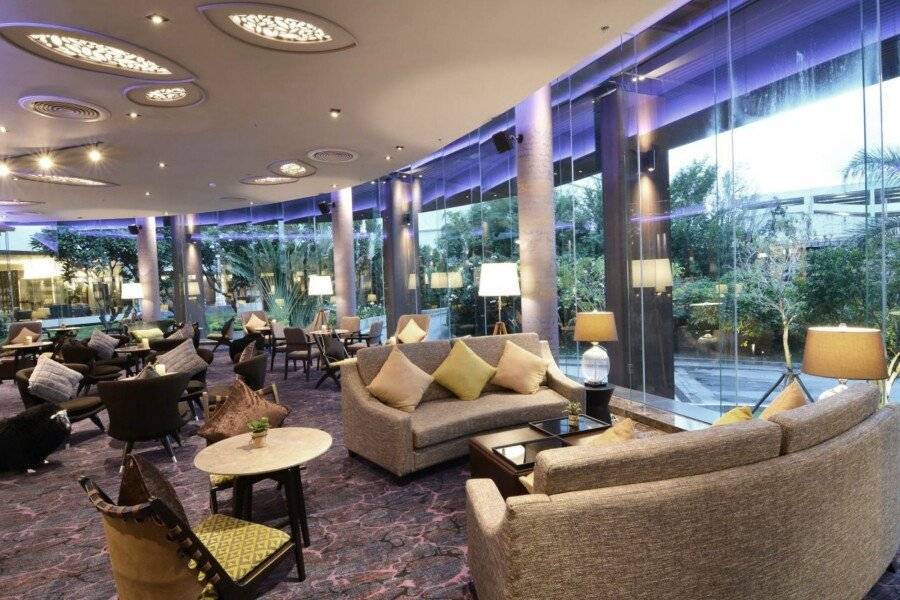 Rama Gardens Hotel Bangkok - SHA Plus Certified lobby