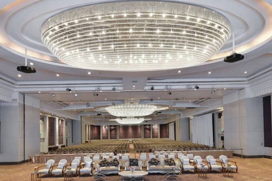 Miracle Grand Convention Hotel conference room