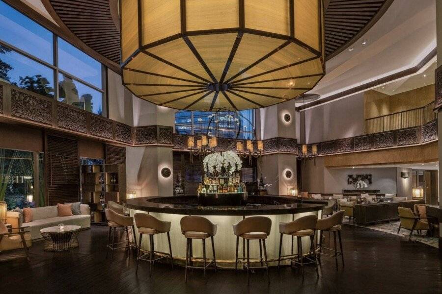 Conrad bar,lobby