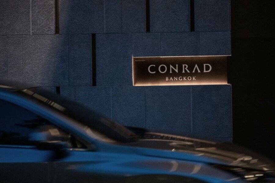 Conrad , facade