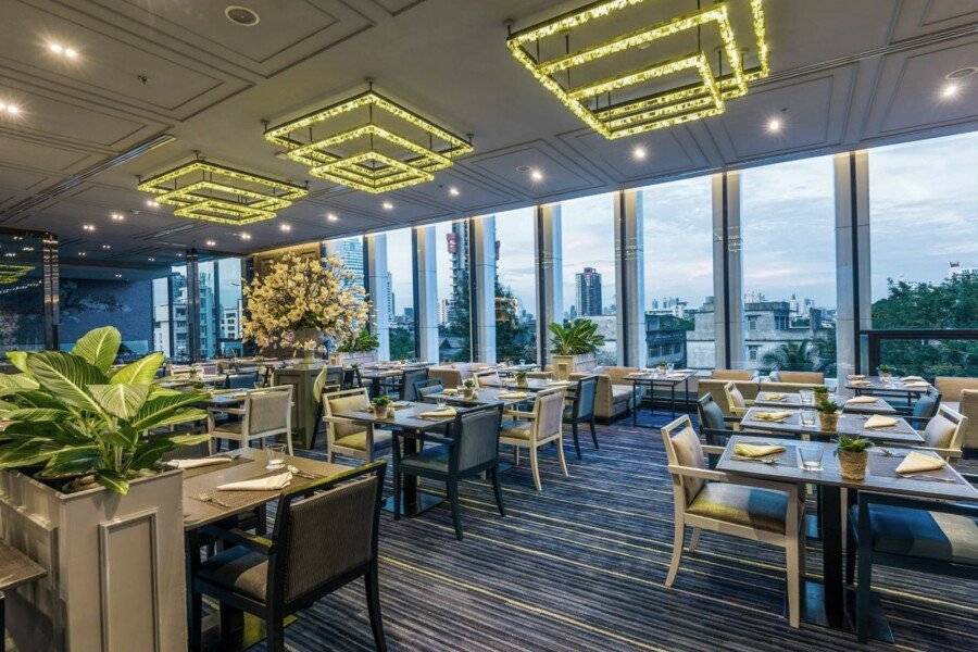 Chatrium Residence Sathon restaurant