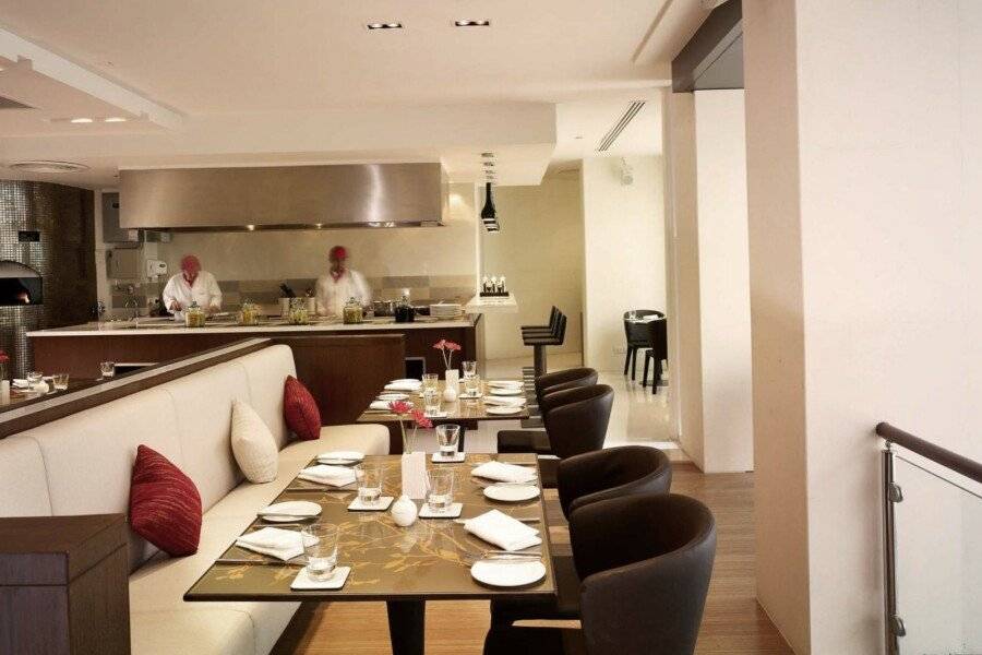 Park Plaza Sukhumvit restaurant