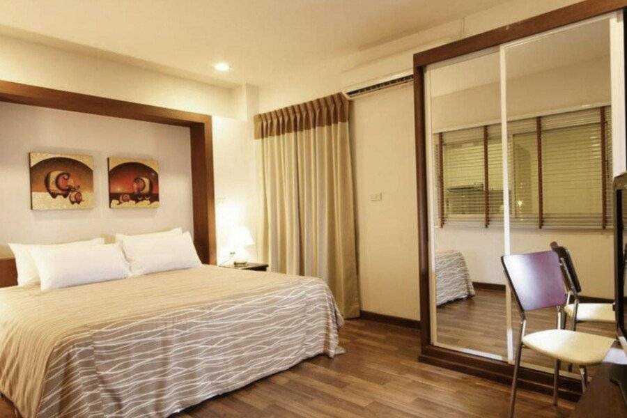 I Residence Hotel Sathorn - SHA Plus hotel bedroom