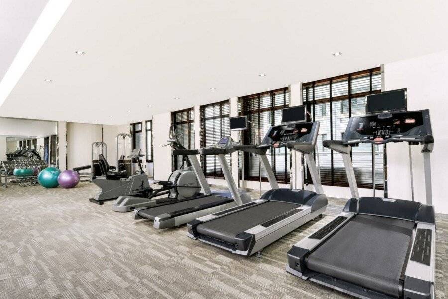 Centre Point Chidlom fitness centre