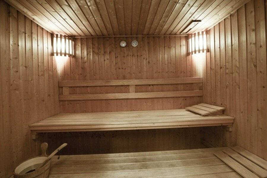 Centre Point Chidlom sauna