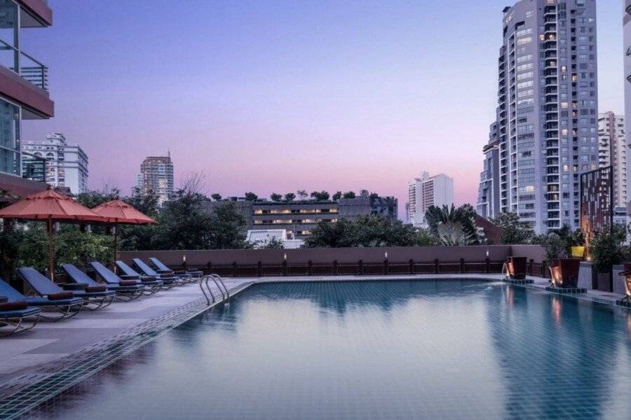 Adelphi Grande Sukhumvit outdoor pool