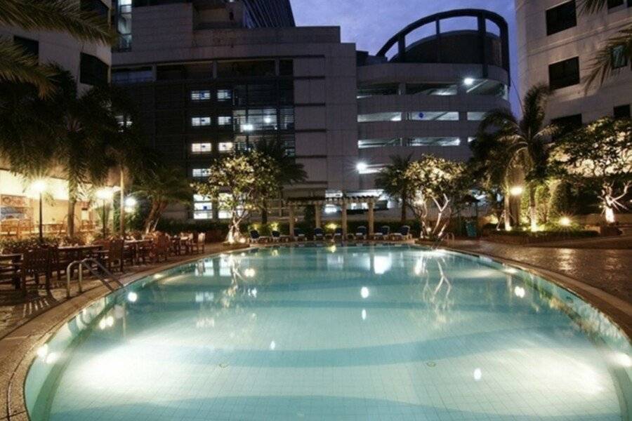 Grand Diamond Suites Hotel outdoor pool,restaurant