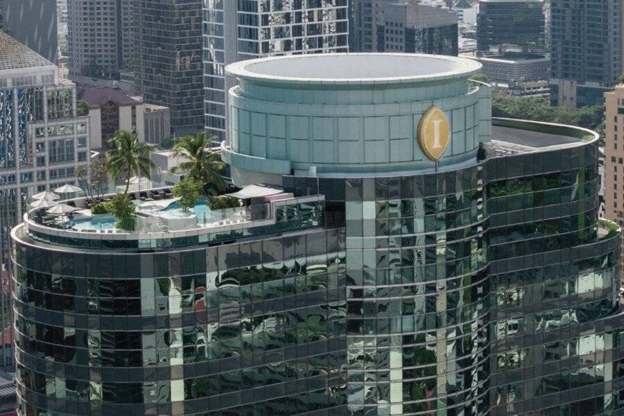 InterContinental, an IHG Hotel facade, rooftop pool