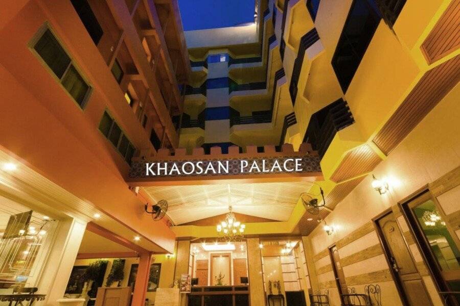 Khaosan Palace Hotel facade