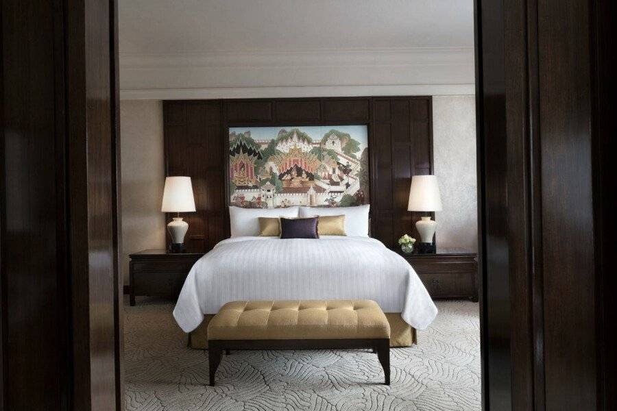 Anantara Siam Hotel hotel bedroom