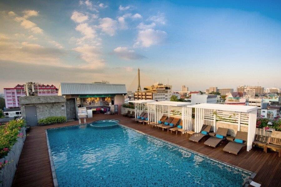 Nouvo City Hotel rooftop pool,pool