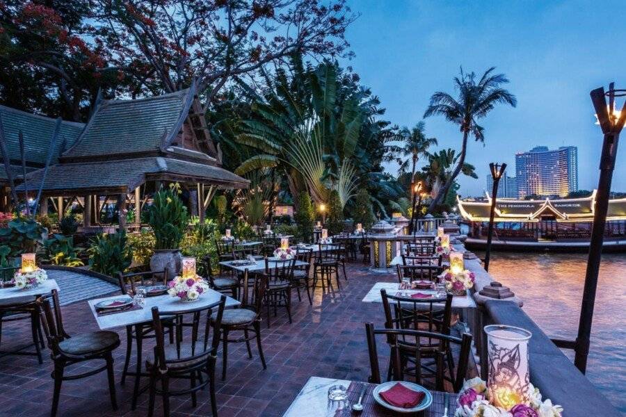 The Peninsula restaurant, garden