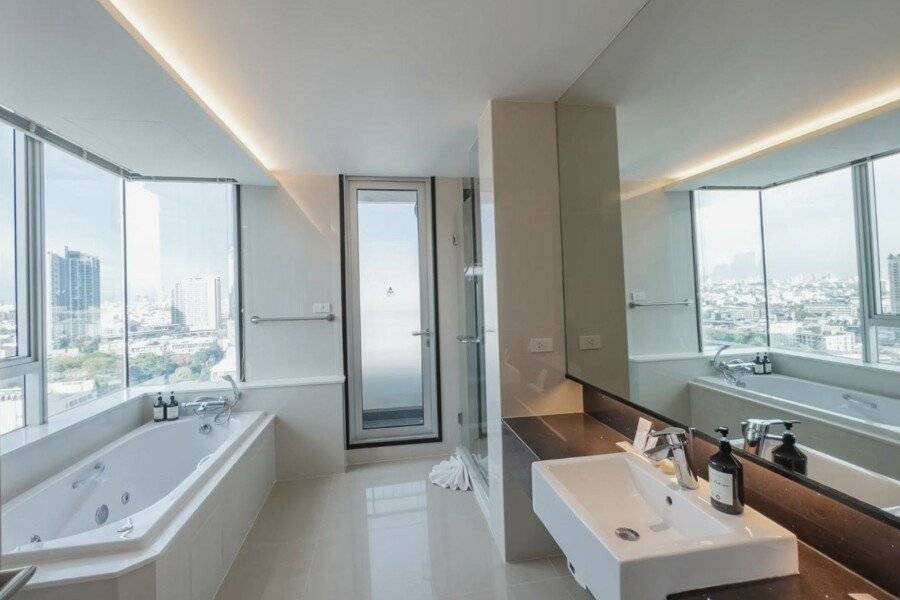 Jasmine Grande Residence bathtub