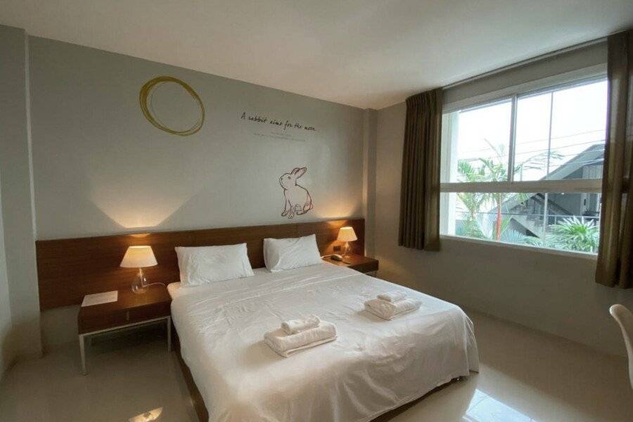 CHERN hotel bedroom