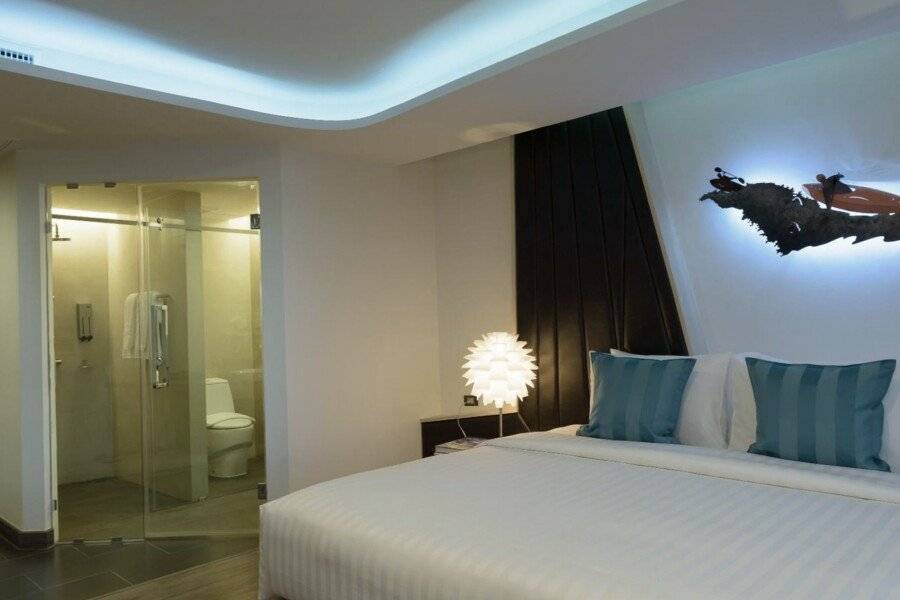 The Xtreme Suites hotel bedroom