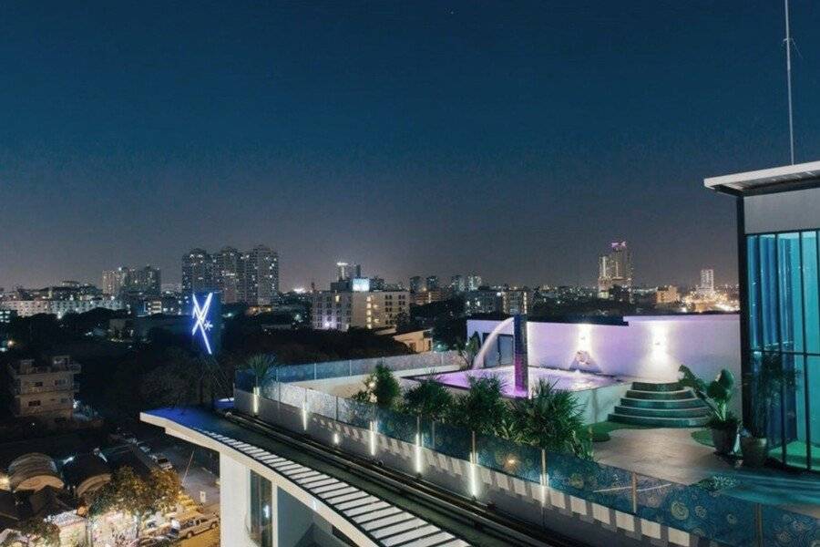 The Xtreme Suites rooftop pool,city view