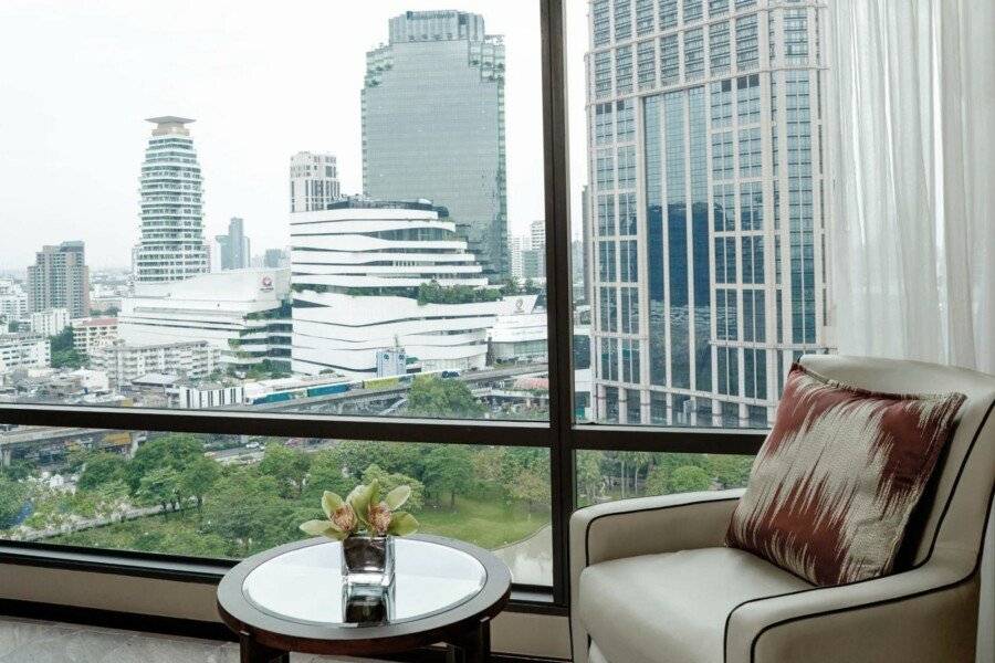 Bangkok Marriott Marquis Queens Park hotel bedroom,ocean view