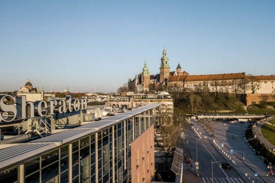 Sheraton Grand Krakow facade