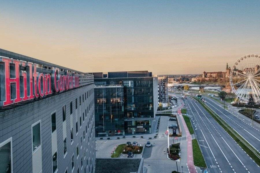 Hilton Garden Inn Krakow facade