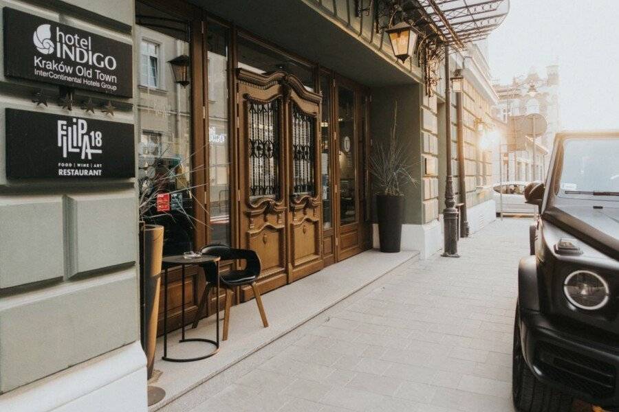 Hotel Indigo Krakow facade,restaurant